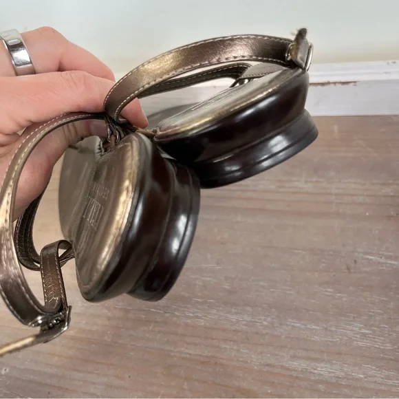 Italian Shoemaker Made In Italy Women’s Leather Studded Sandals Sz 9 - Picture 4 of 7